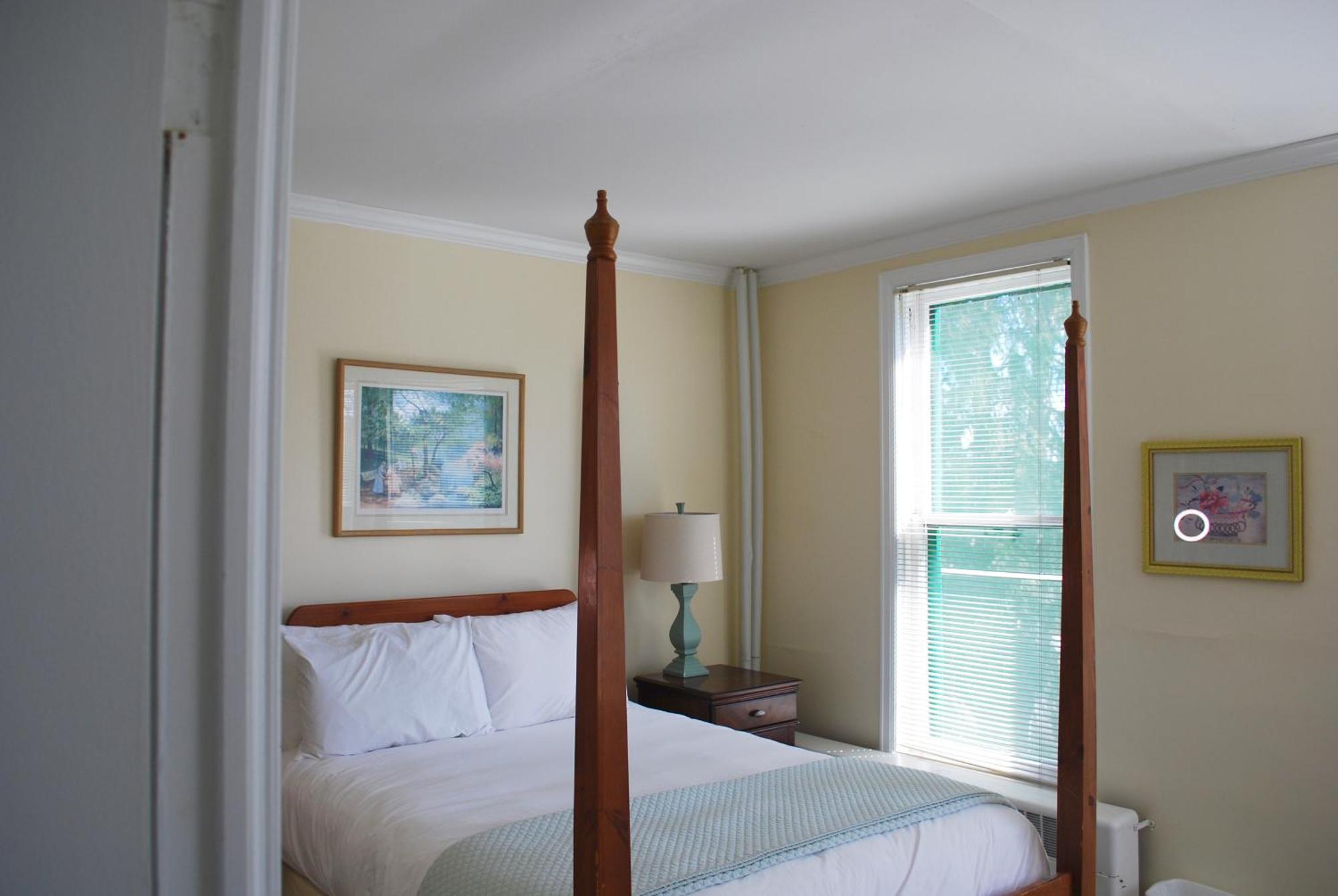 Anne'S Washington Inn (Adults Only) ساراتوغا سبرينغس، نيويورك الغرفة الصورة