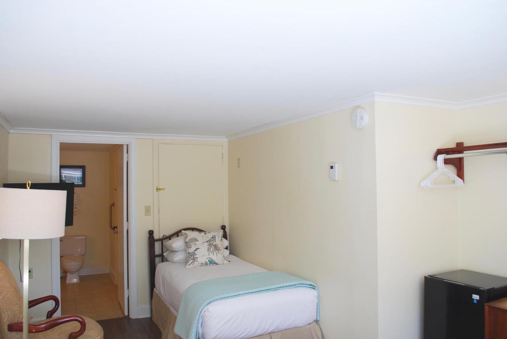 Anne'S Washington Inn (Adults Only) ساراتوغا سبرينغس، نيويورك الغرفة الصورة