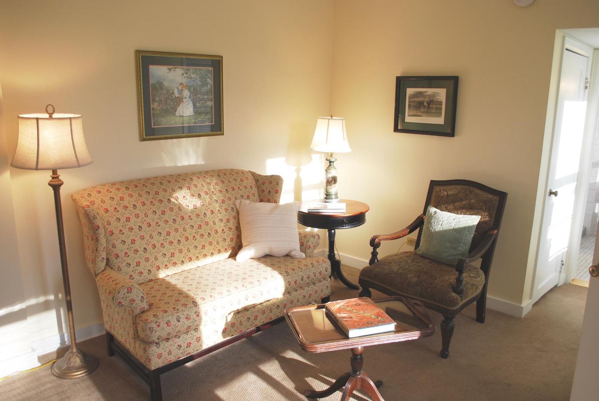 Anne'S Washington Inn (Adults Only) ساراتوغا سبرينغس، نيويورك الغرفة الصورة