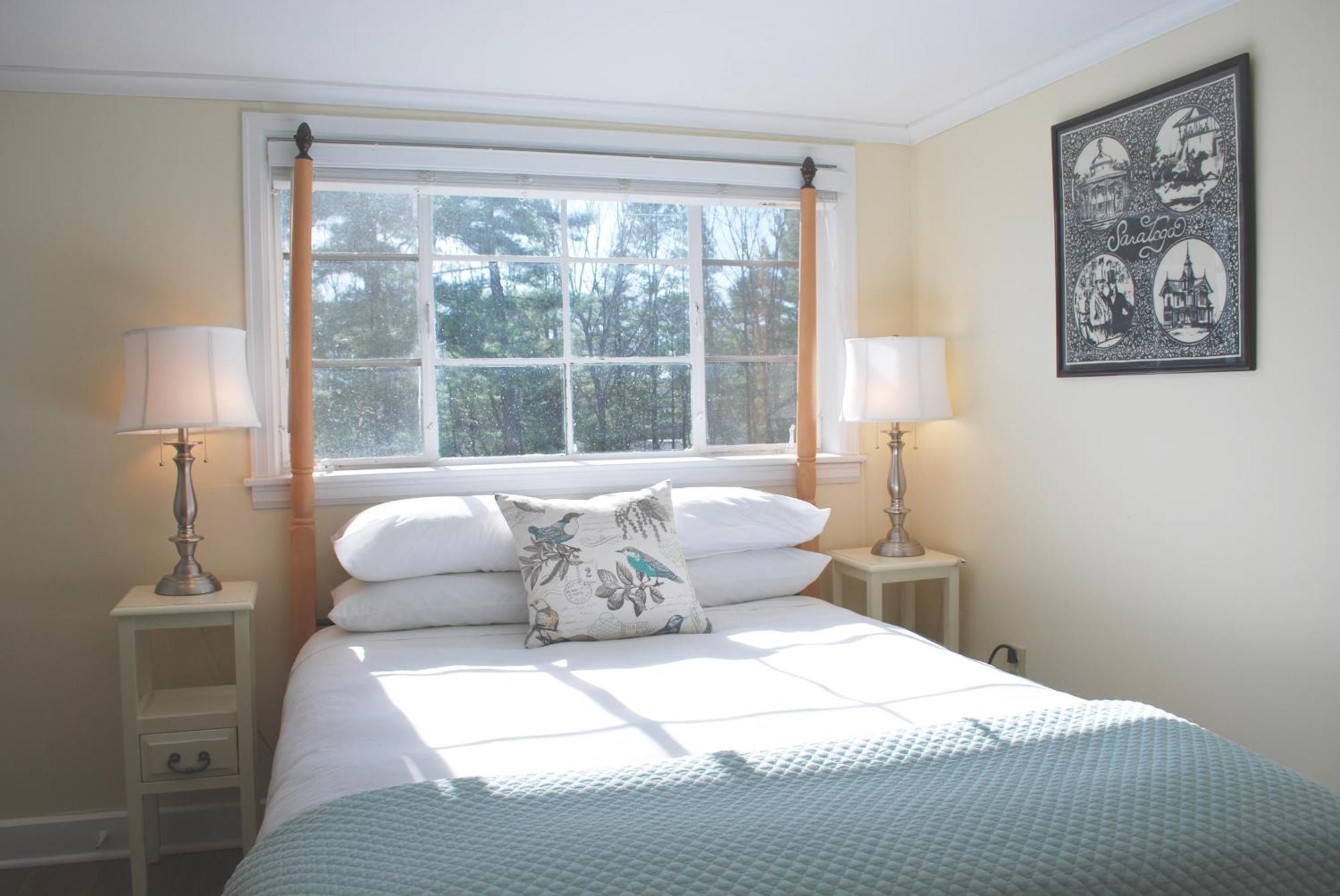Anne'S Washington Inn (Adults Only) ساراتوغا سبرينغس، نيويورك الغرفة الصورة