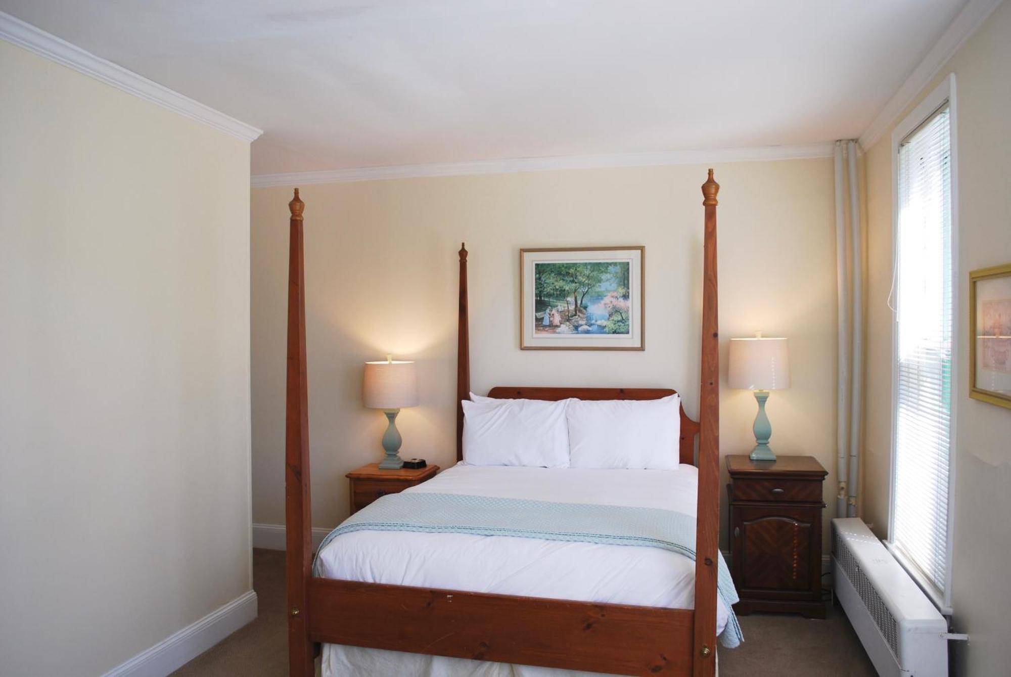 Anne'S Washington Inn (Adults Only) ساراتوغا سبرينغس، نيويورك الغرفة الصورة