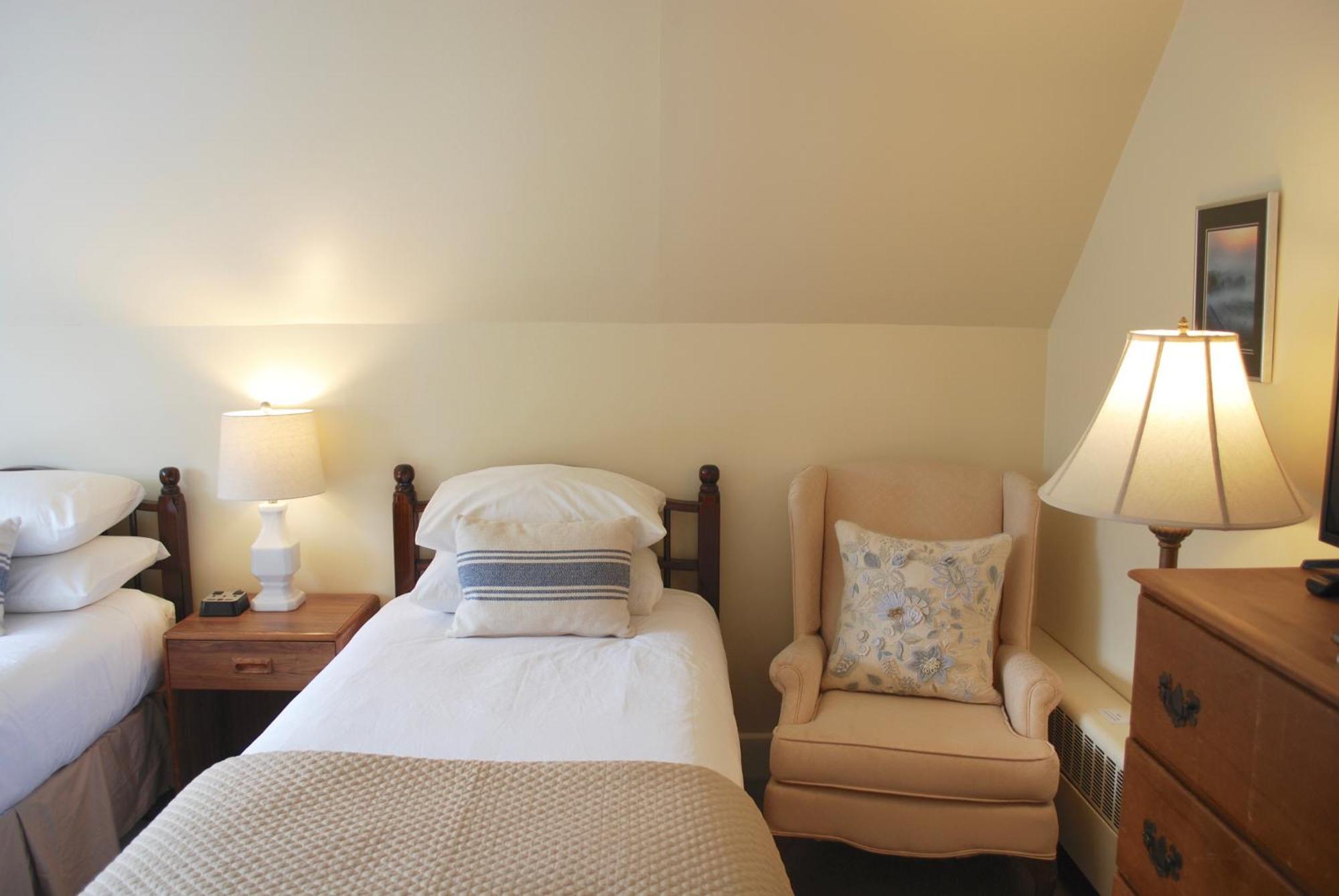 Anne'S Washington Inn (Adults Only) ساراتوغا سبرينغس، نيويورك الغرفة الصورة