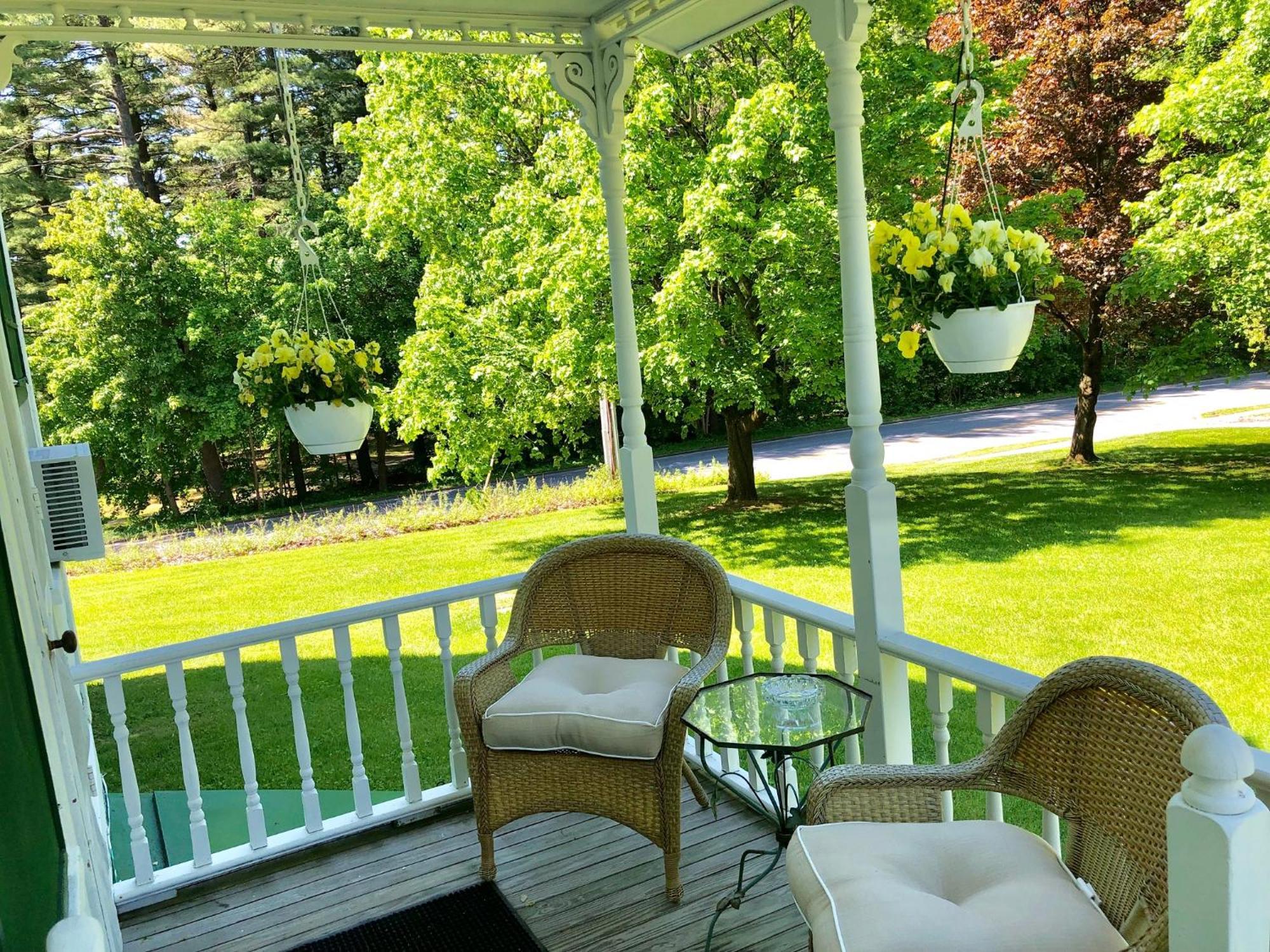 Anne'S Washington Inn (Adults Only) ساراتوغا سبرينغس، نيويورك الغرفة الصورة