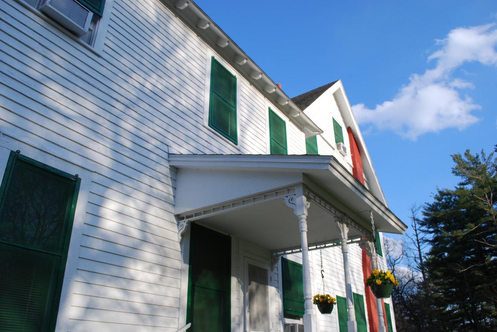 Anne'S Washington Inn (Adults Only) ساراتوغا سبرينغس، نيويورك الغرفة الصورة